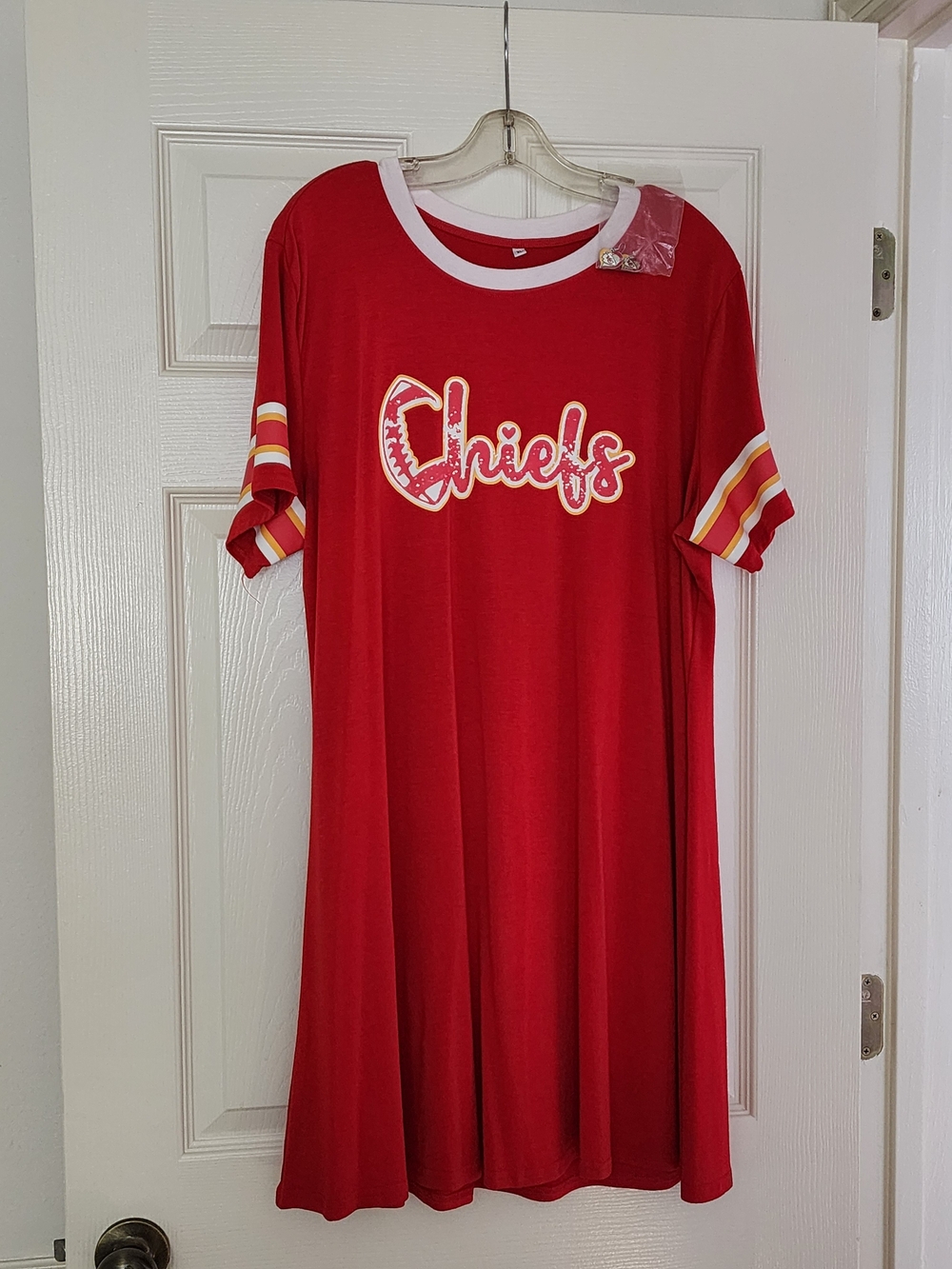 Womens Xl Red 'Chiefs' Casual Short-Sleeve T Shirt Dress With Matching Earrings